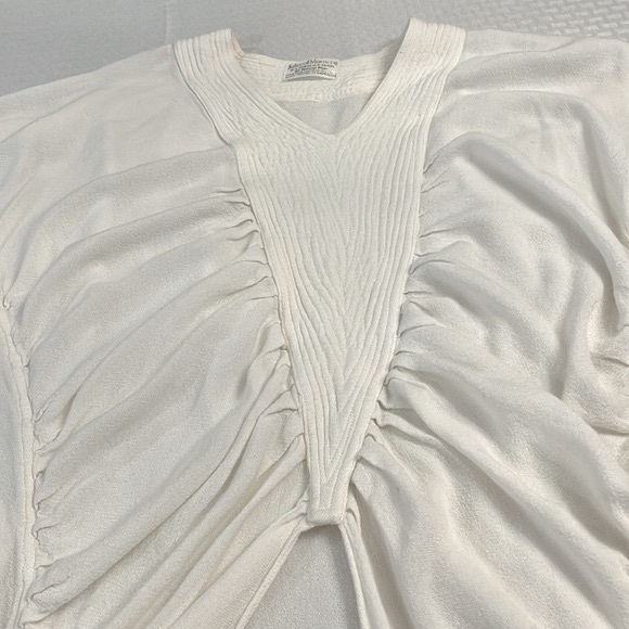 Jules of Morocco white Top. Hand woven in Morocco. Very chic. Sm/Med - Picture 8 of 9